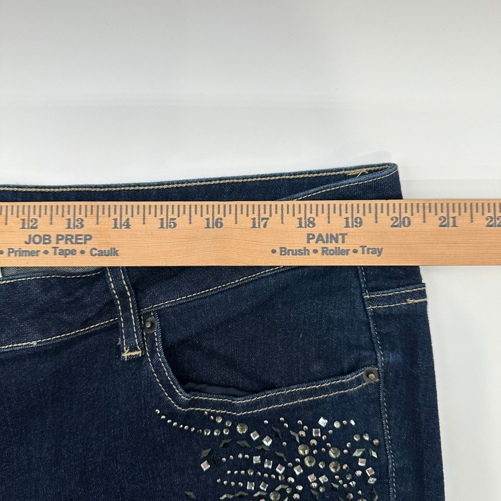 W62 Jeans Womens 18 Blue Denim Signature Fit Straight Leg Stretch Rhinestone - Picture 7 of 11